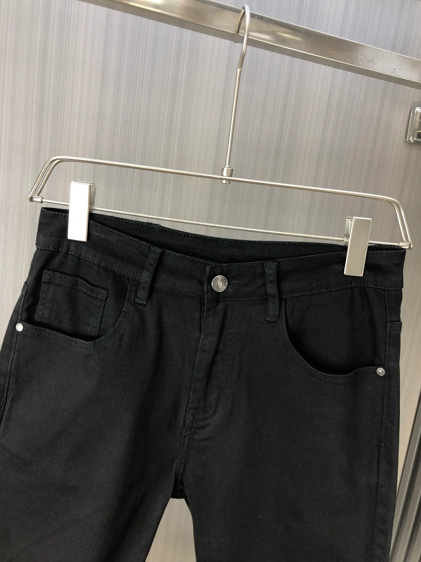 🌹2026ss New Arrival New Arrival ， ， ， 、 …… ，Genuine Leather 、 …… ！ ， ， Breathable， ，XD Quality， 。 Sizes：28-38（ 35 37）